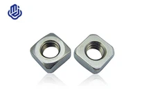 Титан квадратний горіх